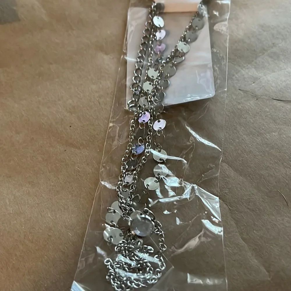 Beautiful Necklace  - Picture 2 of 2